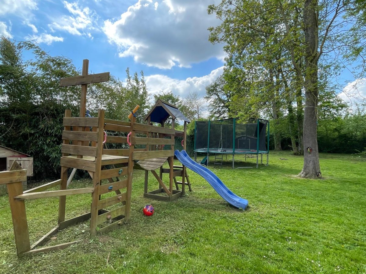 LE PARADIS DES ENFANTS 